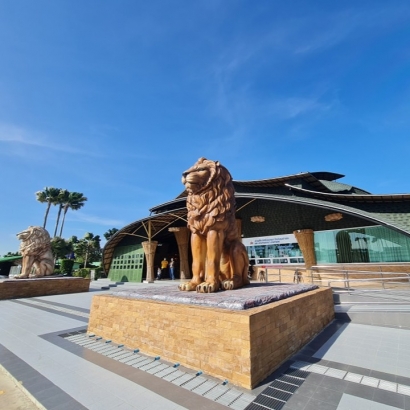 大城府動物園 Sriayuthaya Lion Park.jpg